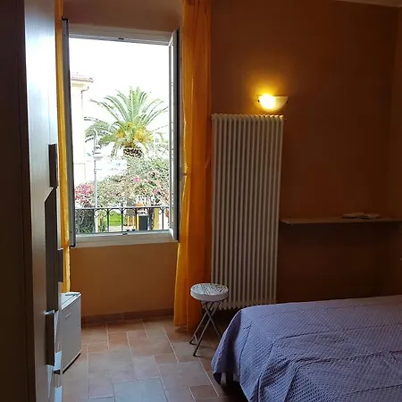 Perla Nera Casa de hóspedes Imperia