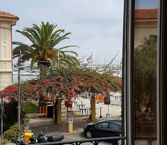 Perla Nera Πανσιόν